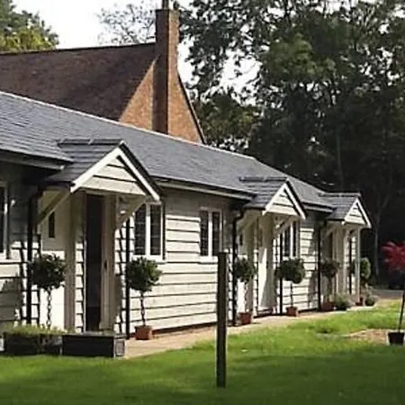 Garden Cottage Bed And Breakfast-3